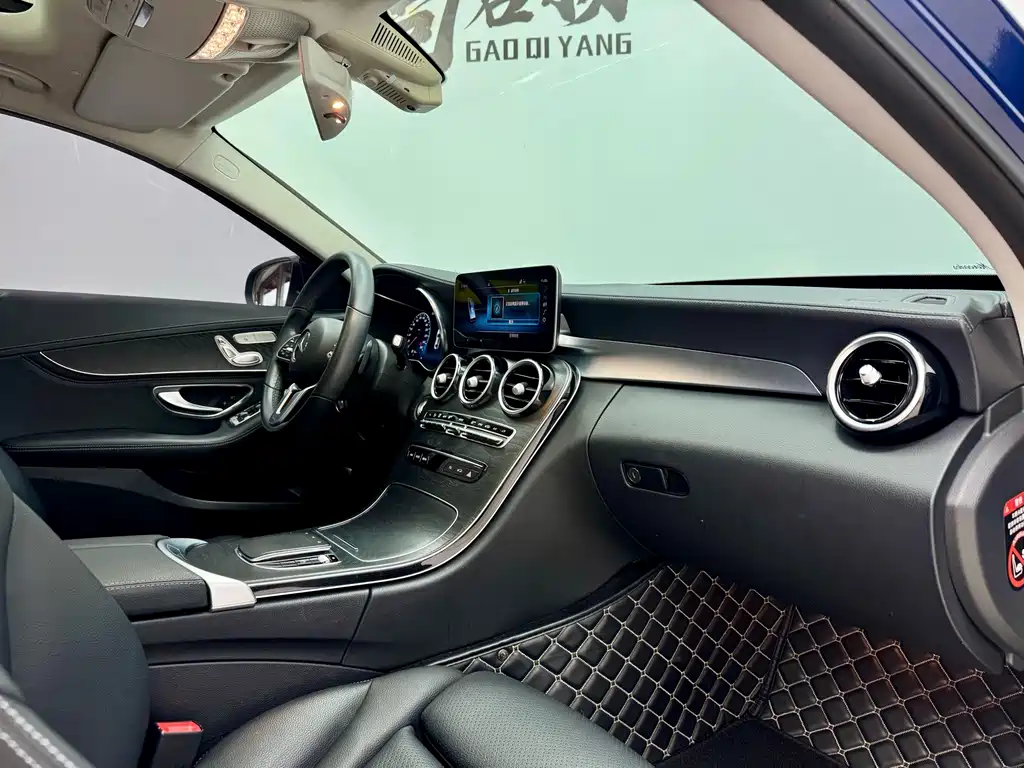 Mercedes-Benz C-Class — миниатюра 14