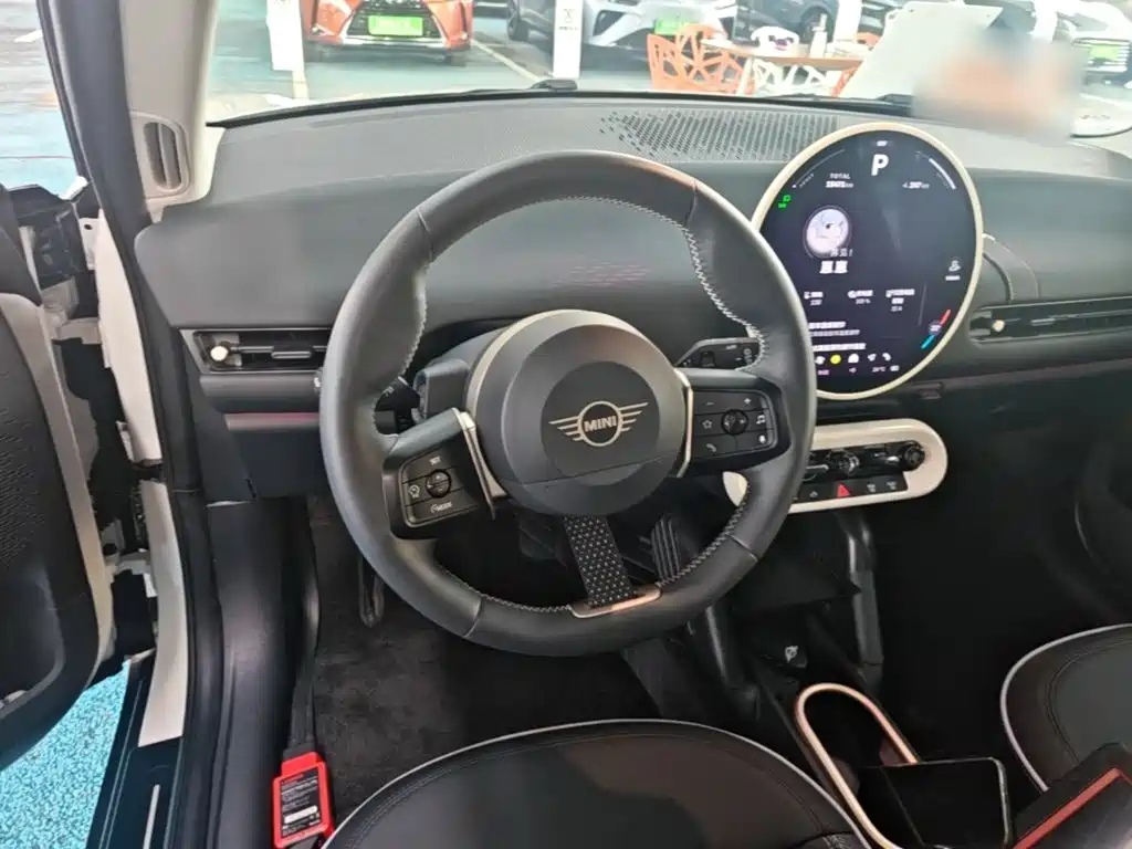 MINI MINI COOPER EV — миниатюра 11
