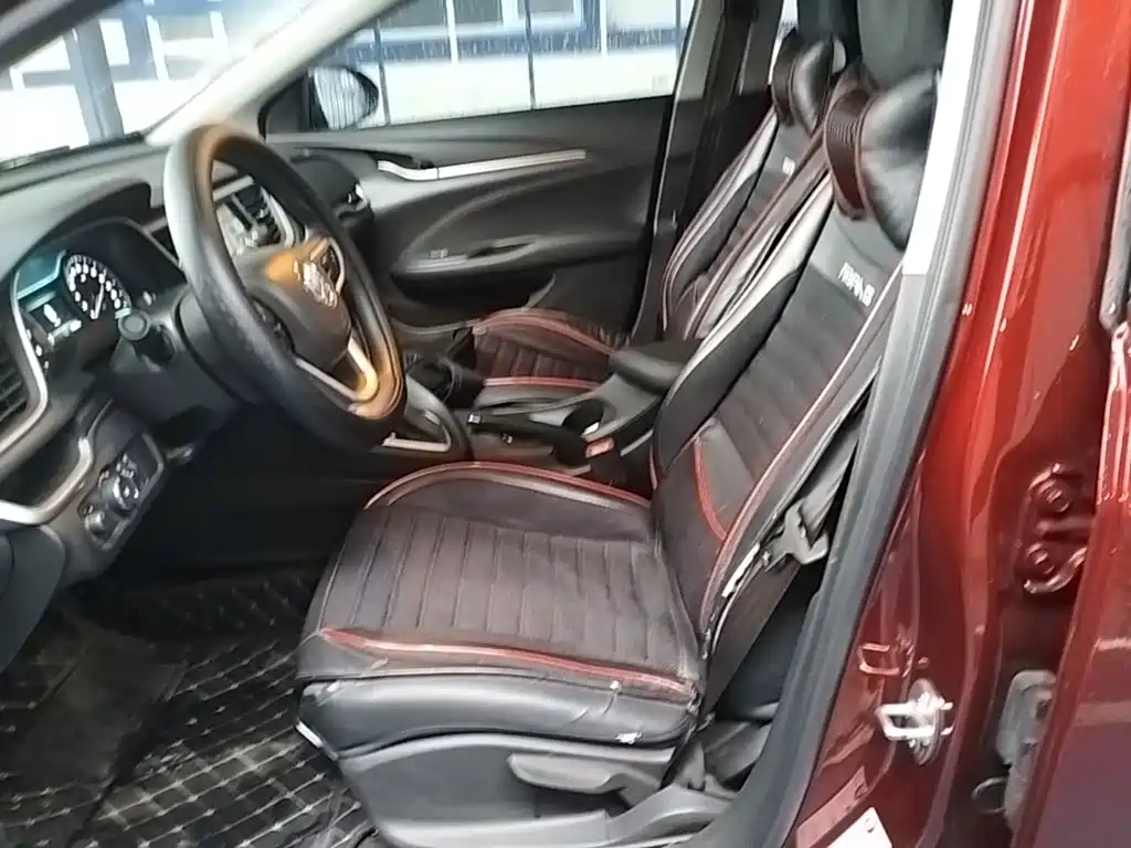 Buick Excelle — миниатюра 15
