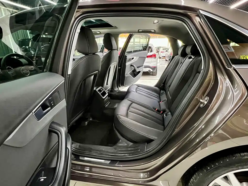 Audi A4L — миниатюра 13