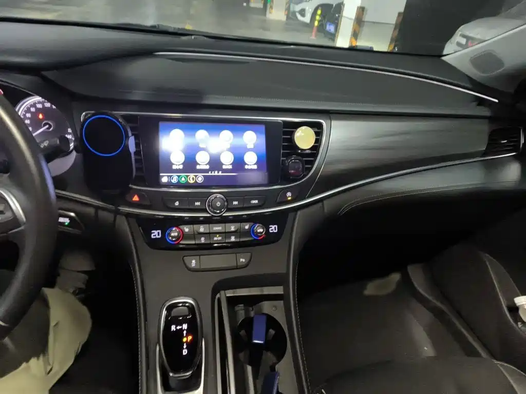 Buick LaCrosse — миниатюра 6