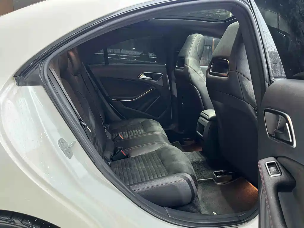 Mercedes-Benz CLA (Import) — миниатюра 15