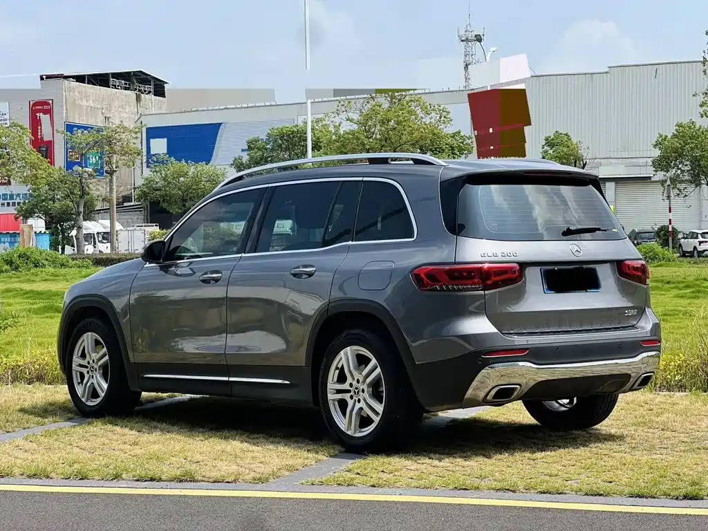 Mercedes-Benz GLB — миниатюра 7
