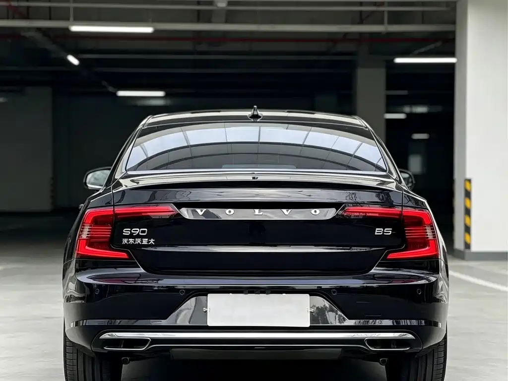 Volvo S90 — миниатюра 8