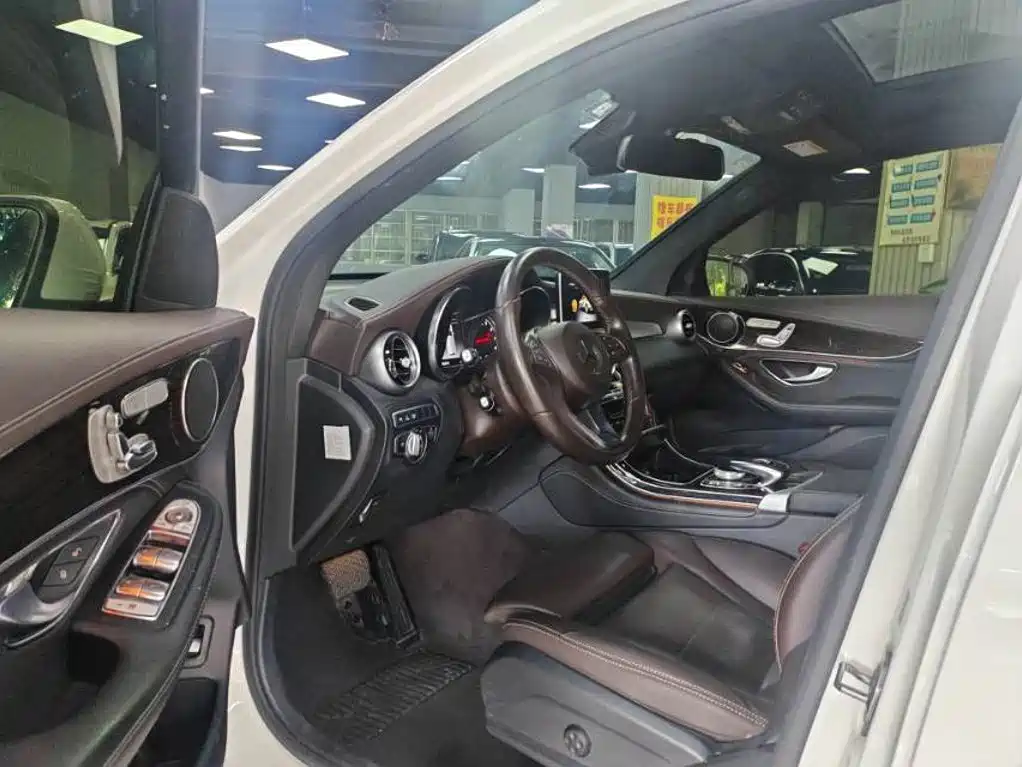 Mercedes-Benz GLC 2019 GLC 260 L 4MATIC Luxury