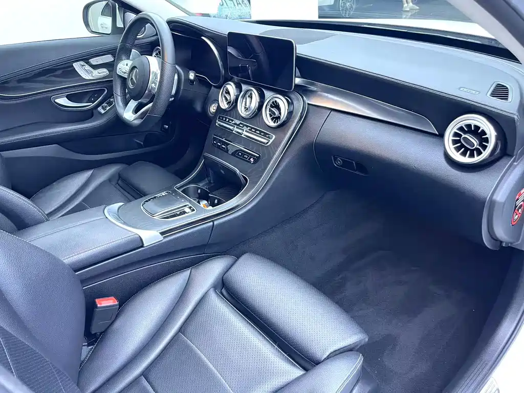 Mercedes-Benz C-Class — миниатюра 9