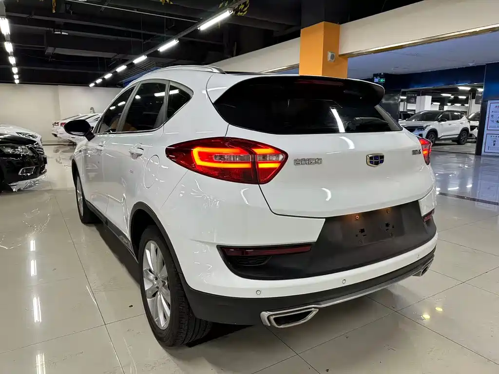 Geely Emgrand GS — миниатюра 15