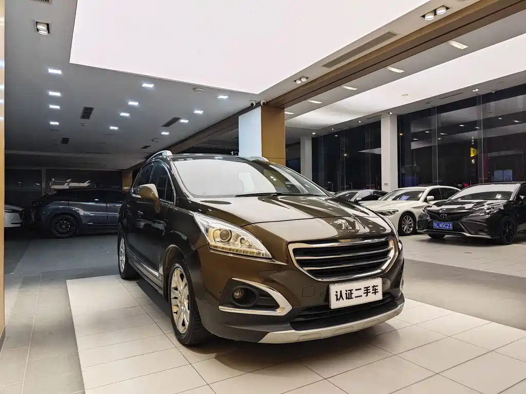 Peugeot 3008 2015 2.0L AT