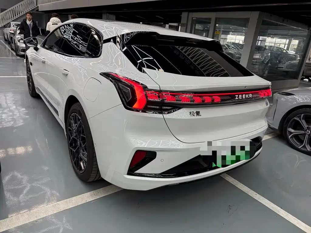 ZEEKR EXTREME KRYPTON 001