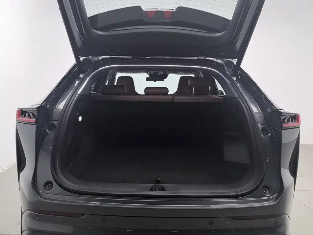Changan UNI-Z New Energy — миниатюра 16