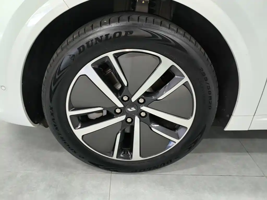Li Auto Li L6 — миниатюра 23
