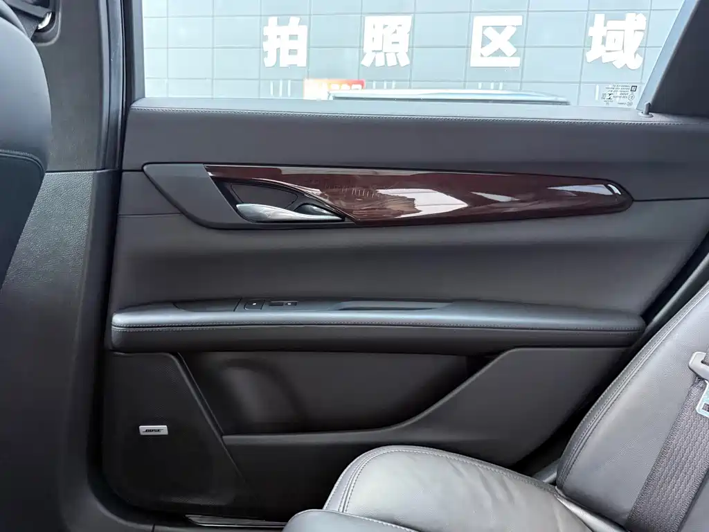 Cadillac CT6 — миниатюра 35