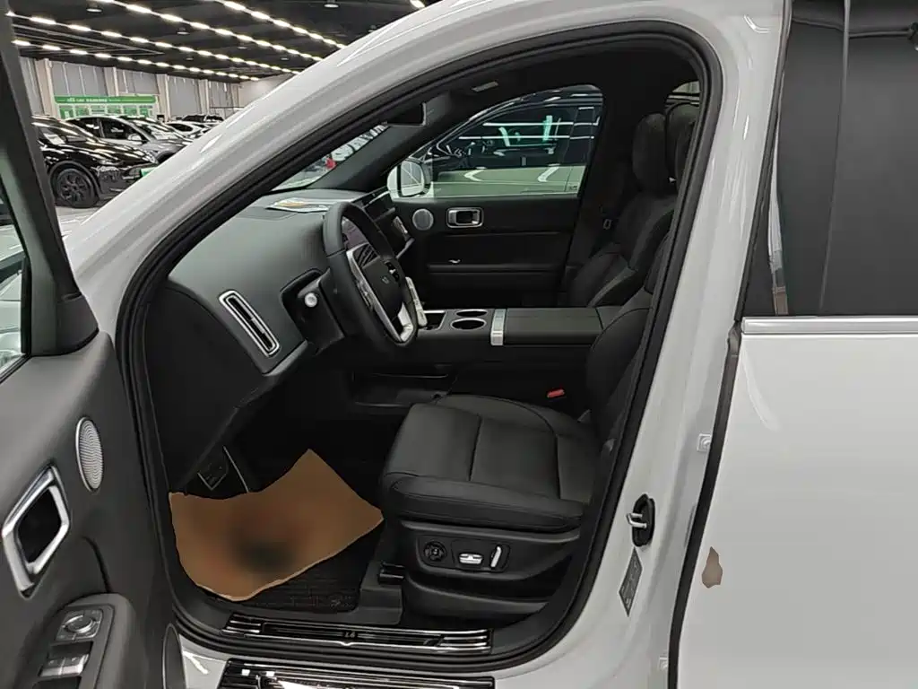 Li Auto Li L6 — миниатюра 16