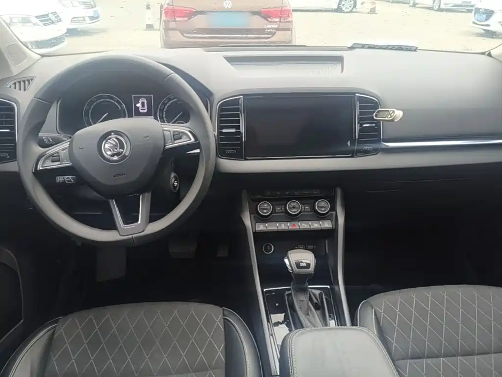 Skoda Karoq — миниатюра 10