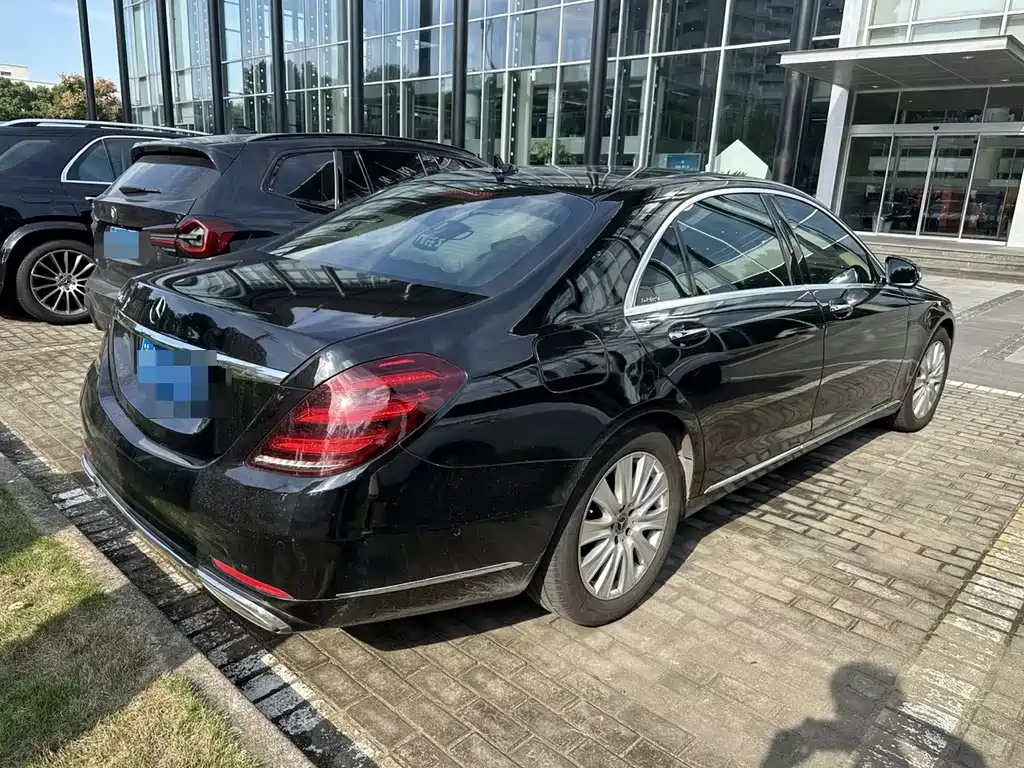 Mercedes-Benz S-Class — миниатюра 2