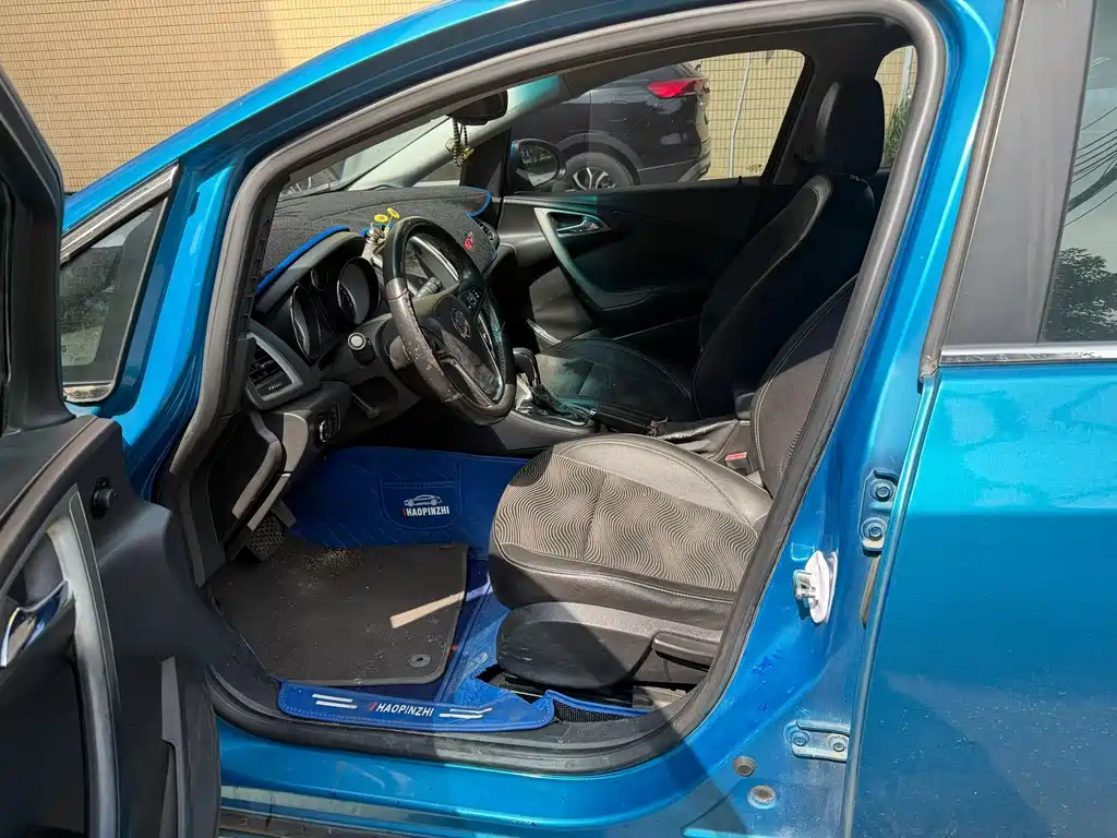 Buick Excelle — миниатюра 7