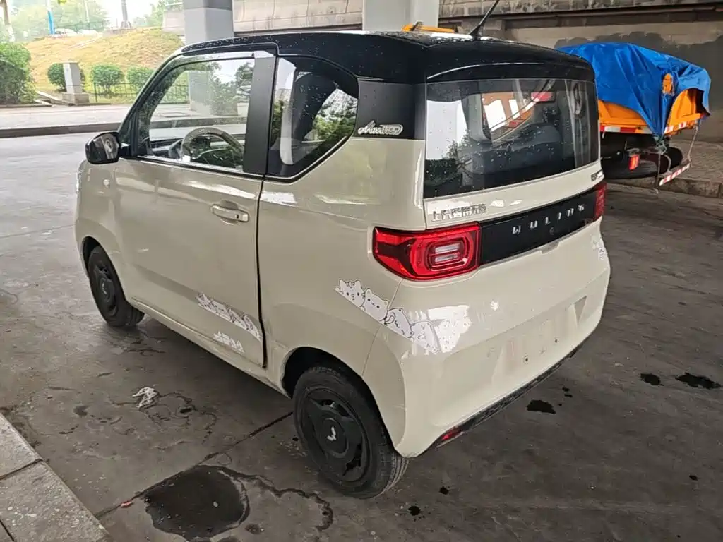 Wuling MINIEV — миниатюра 5