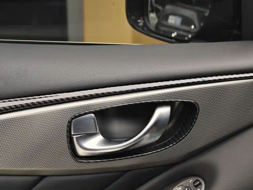 Infiniti Q50L 2018 2.0T VI