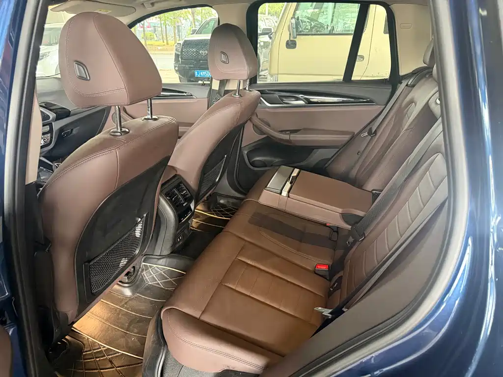 BMW X3 — миниатюра 7