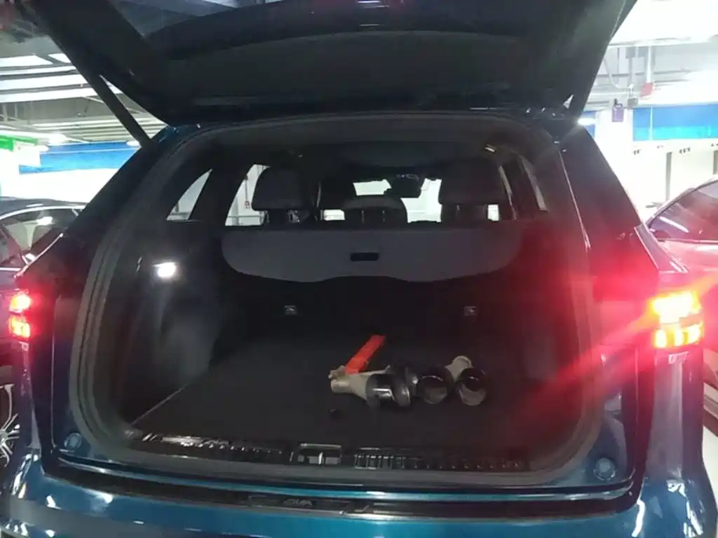 Geely Xingyue L — миниатюра 19