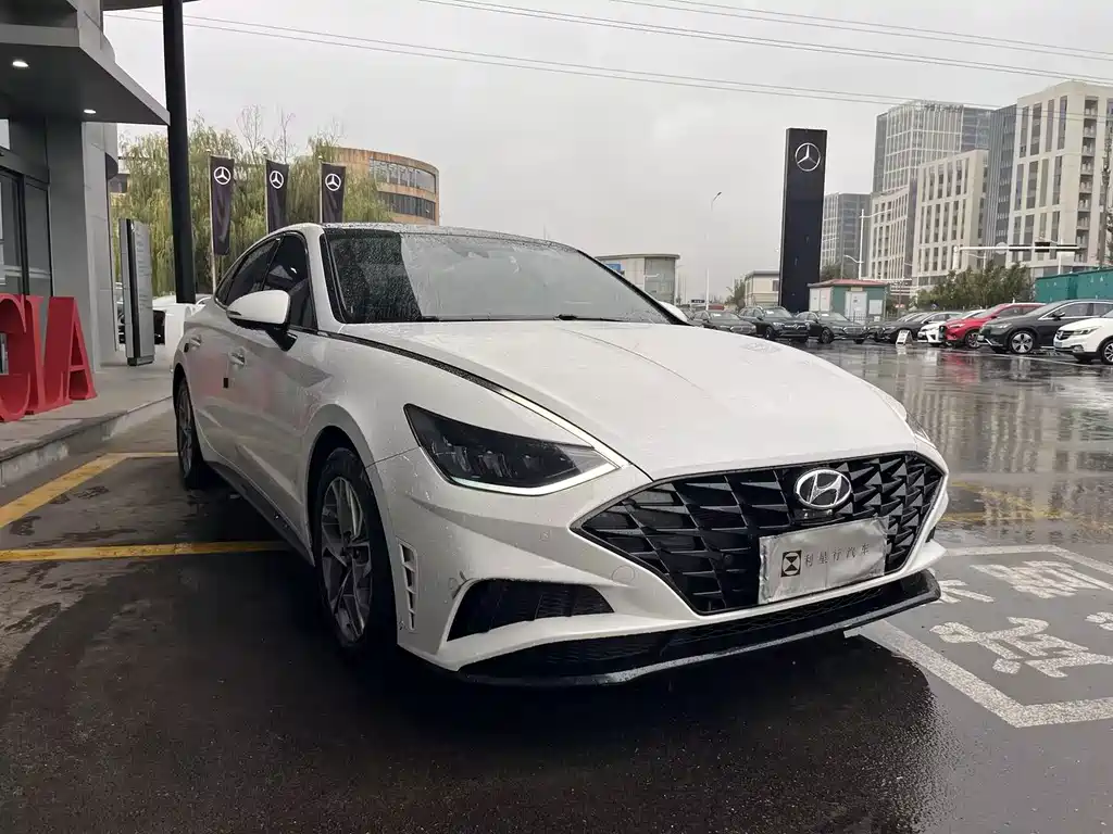 Hyundai Sonata — миниатюра 3