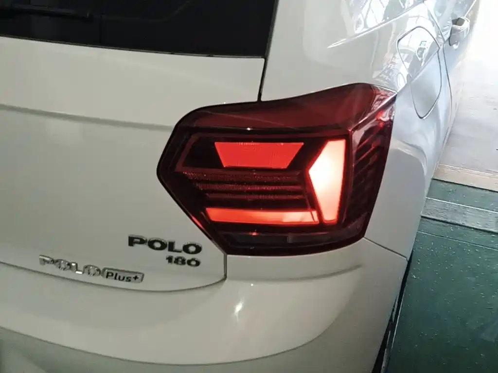 Volkswagen Polo — миниатюра 8
