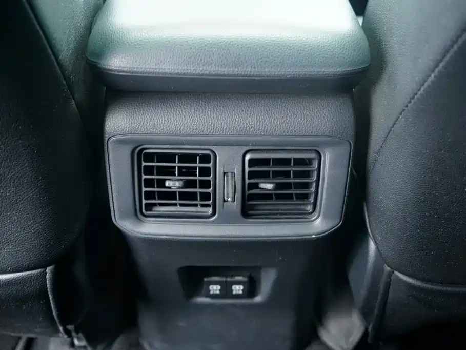 Toyota RAV4 — миниатюра 21