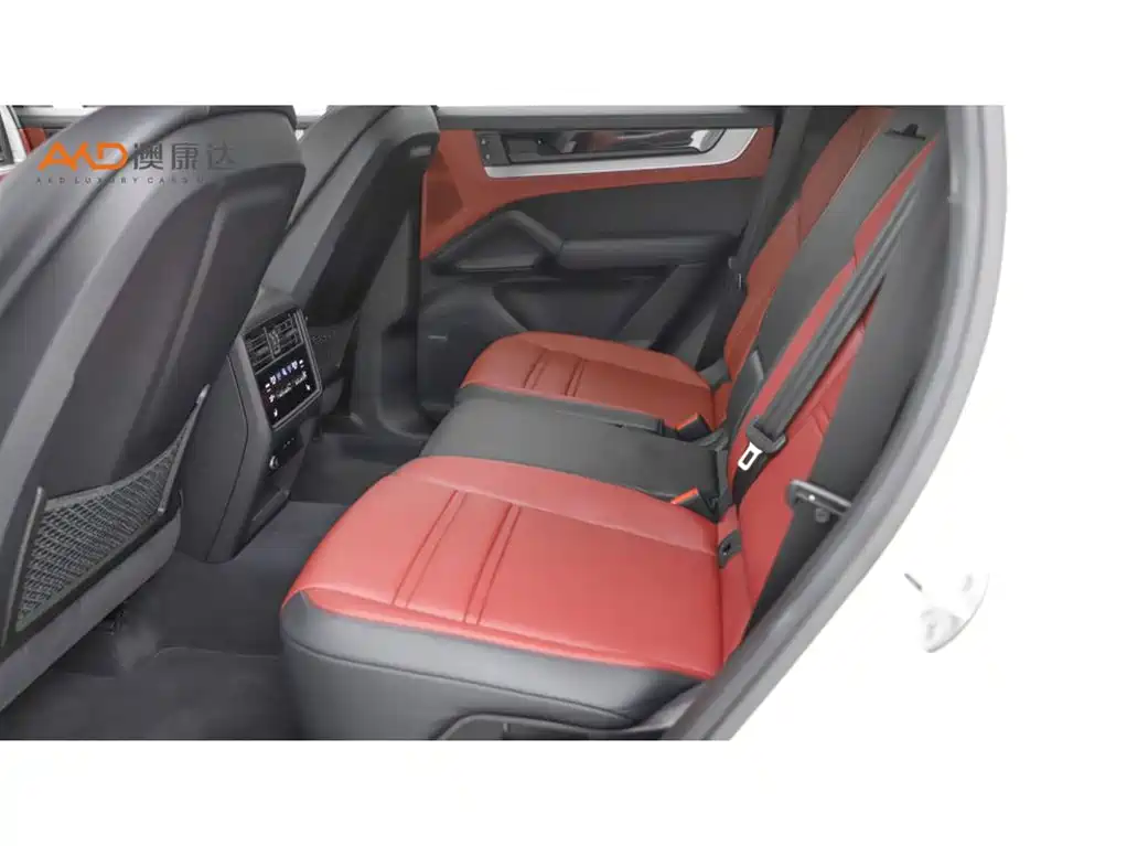 Porsche Cayenne — миниатюра 7