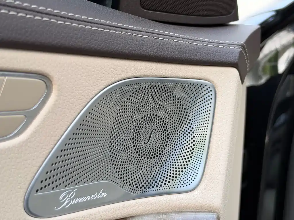 Mercedes-Benz S-Class — миниатюра 17