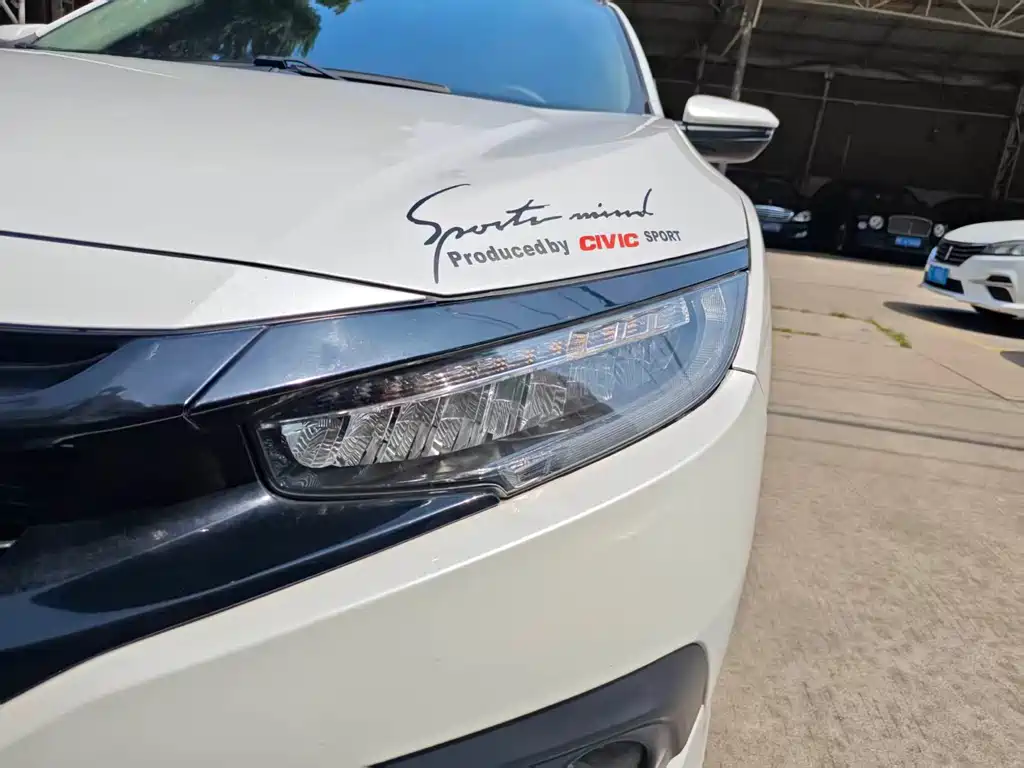 Honda Civic 2016 220TURBO CVT Luxury