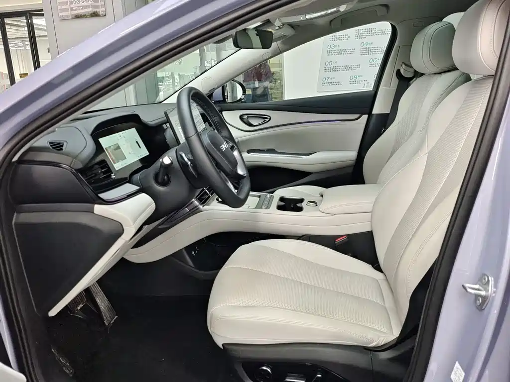 BYD 海豹07 EV — миниатюра 4