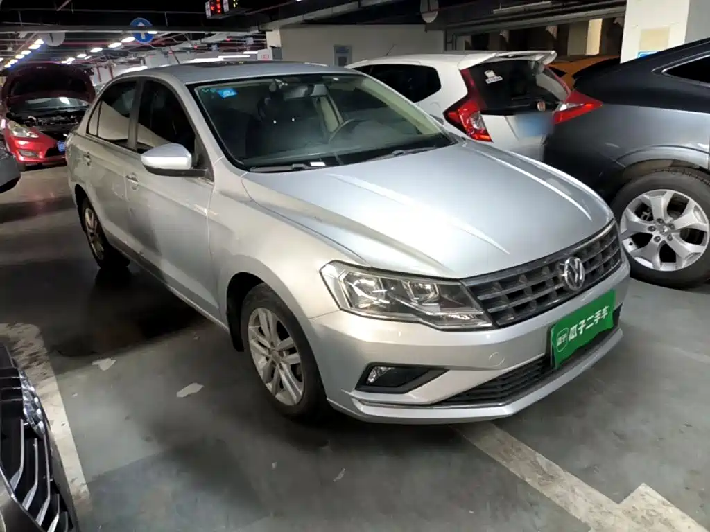 Volkswagen Jetta — миниатюра 4