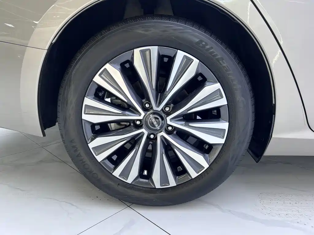 Nissan Teana — миниатюра 20