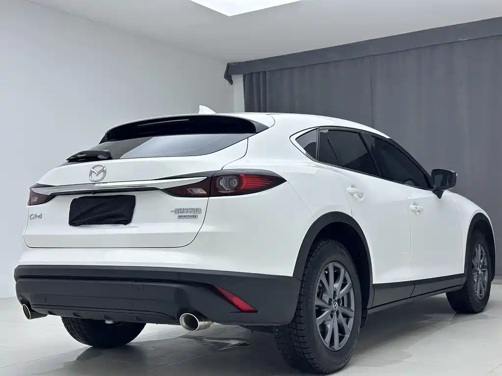 MAZDA CX 4