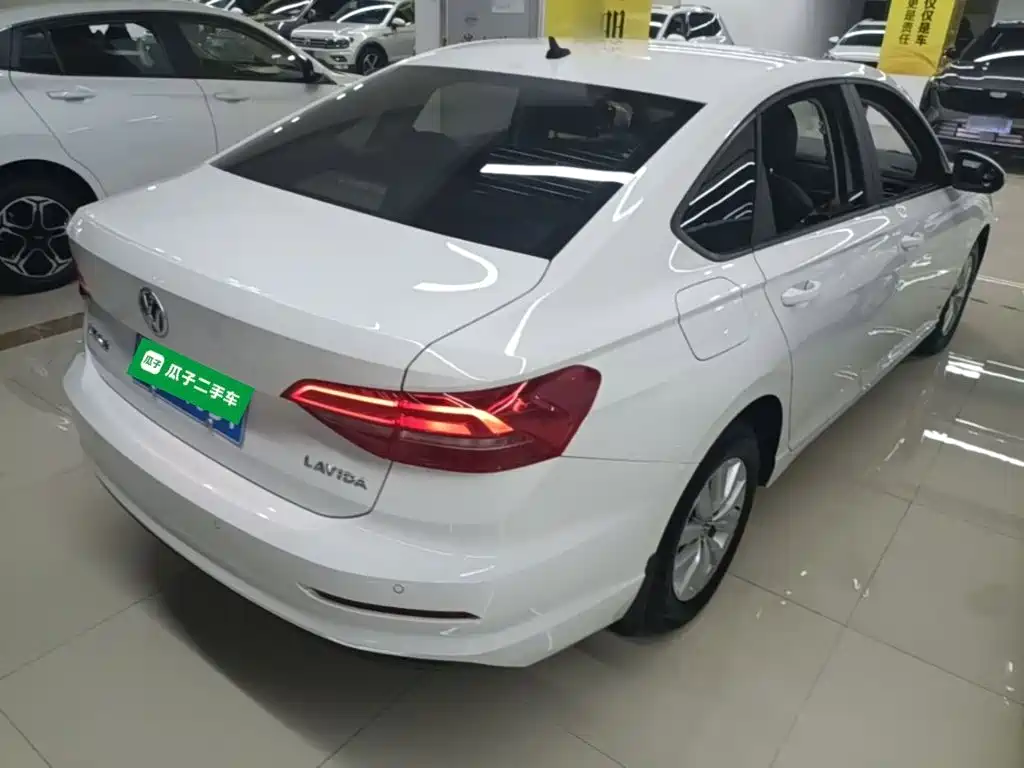 Volkswagen Lavida — миниатюра 7
