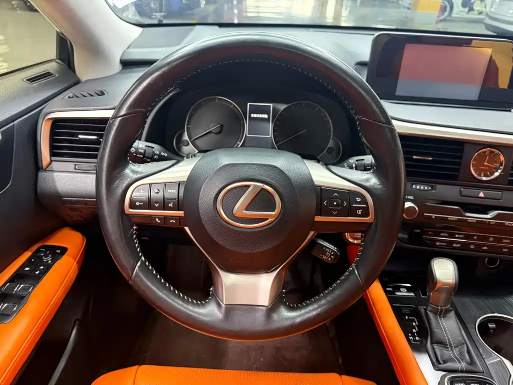 Lexus RX — миниатюра 14