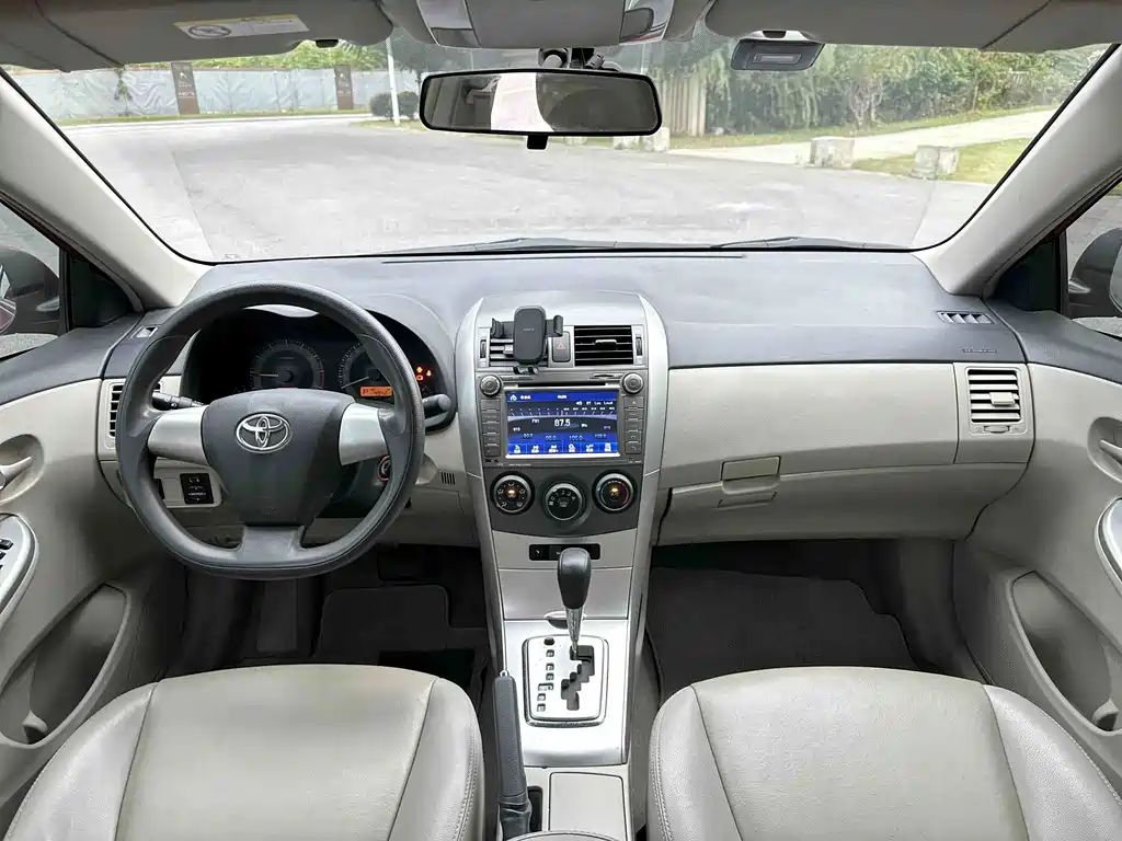 Toyota Corolla — миниатюра 10