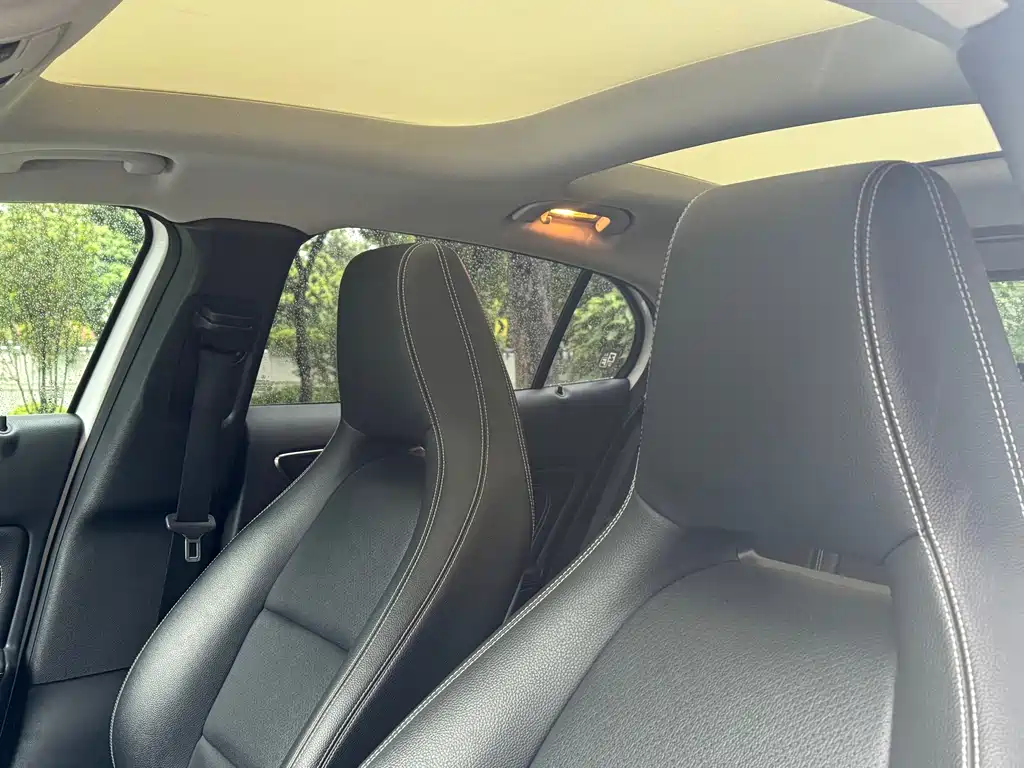 Mercedes-Benz GLA GLA 200 Fashion Type, фото 12