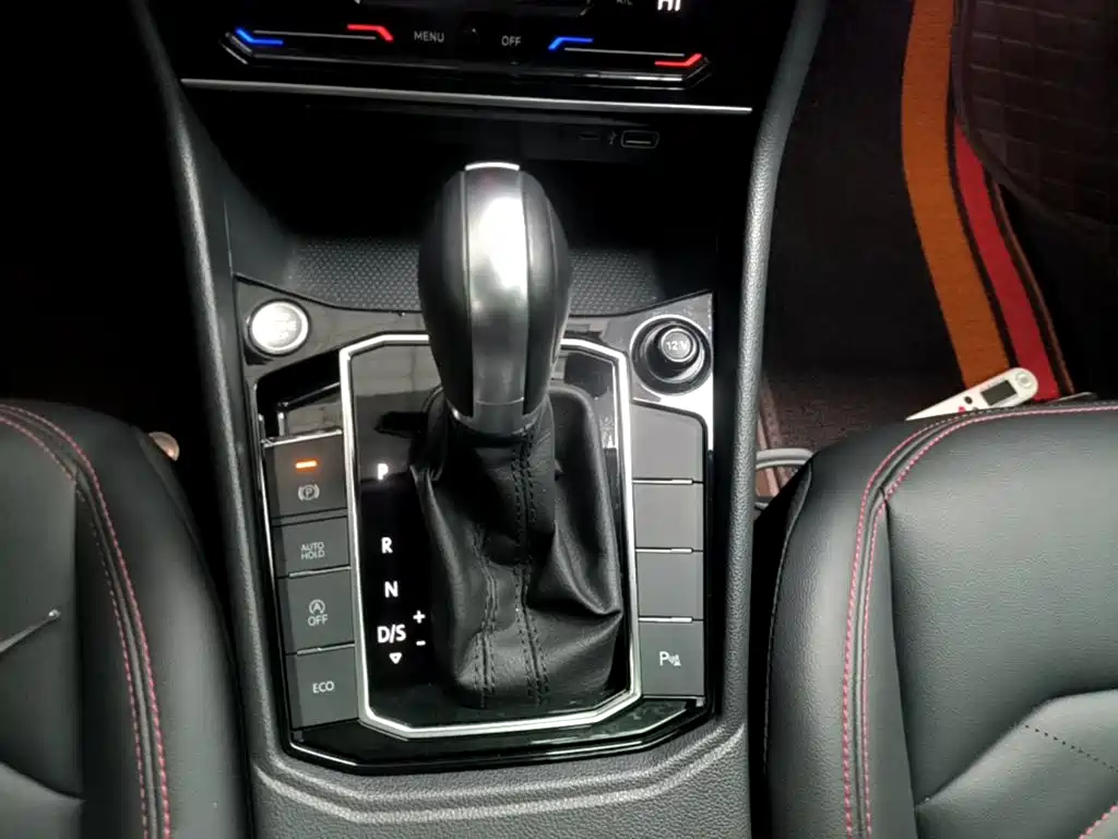 Volkswagen Lavida — миниатюра 14