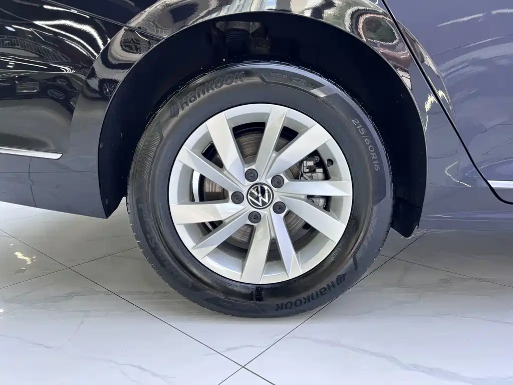 Volkswagen Passat — миниатюра 19