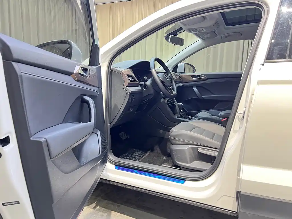 Volkswagen Tharu — миниатюра 9