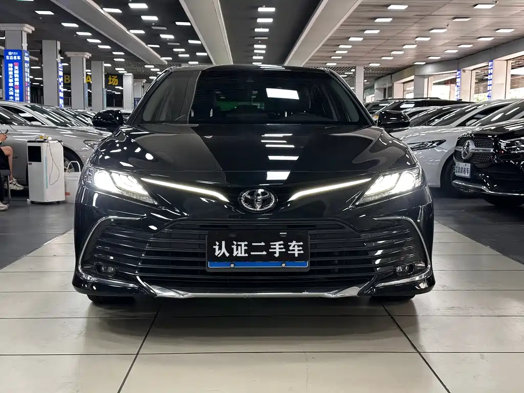 Toyota Camry — миниатюра 2
