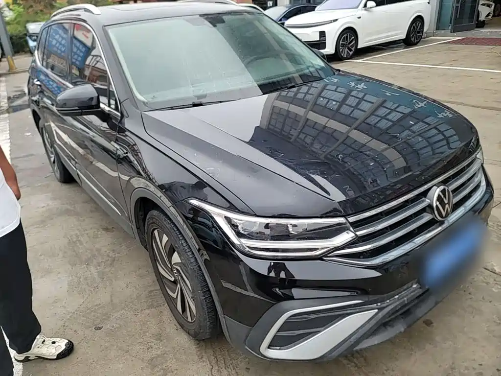 Volkswagen Tiguan L — миниатюра 4