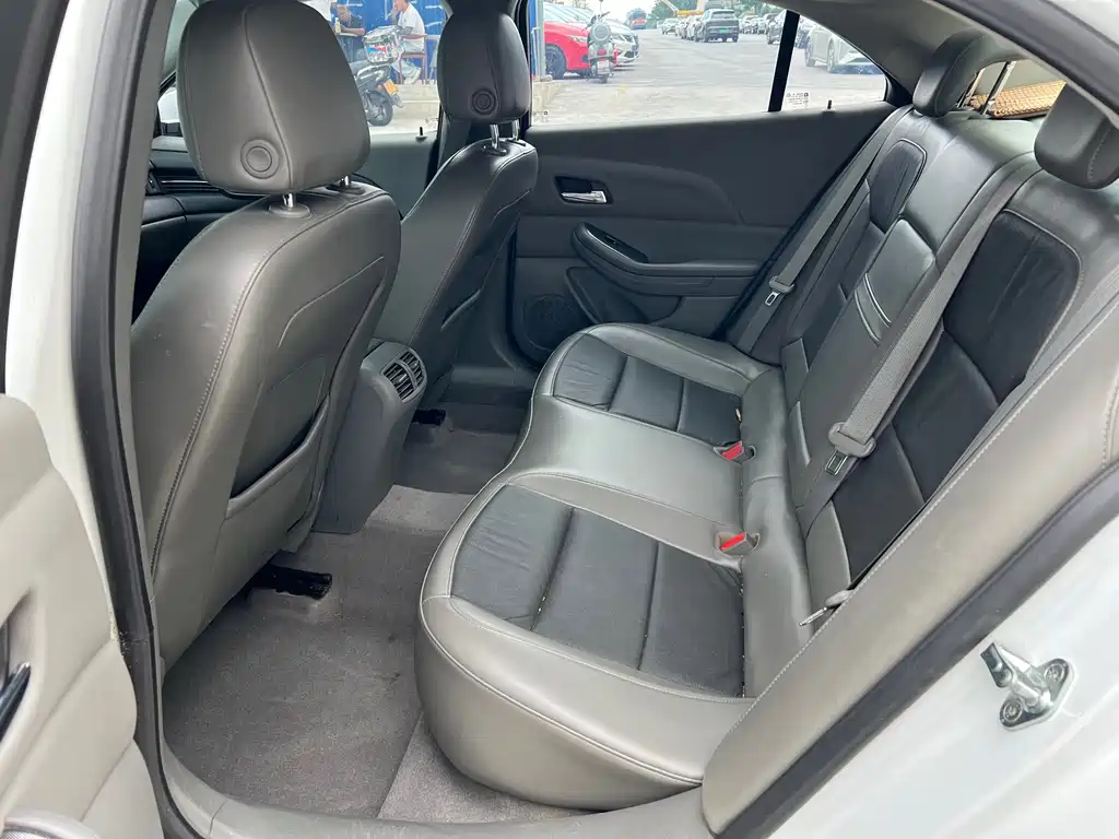 Chevrolet Malibu — миниатюра 5