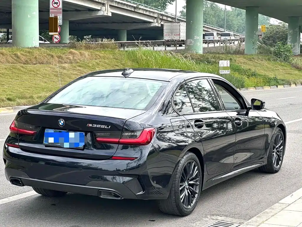 BMW 3 Series — миниатюра 6