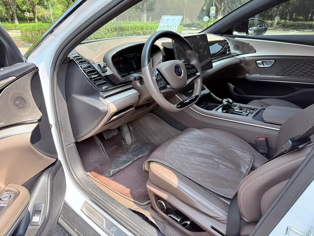BYD Han — миниатюра 7