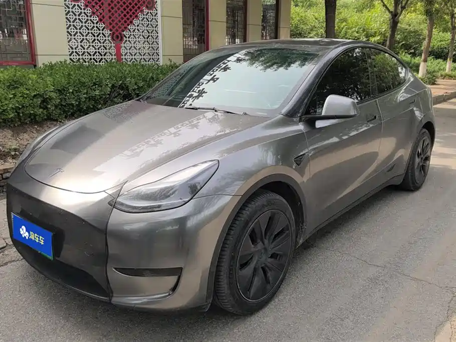Tesla Model Y 2024 RWD Drive Dynamic Edition