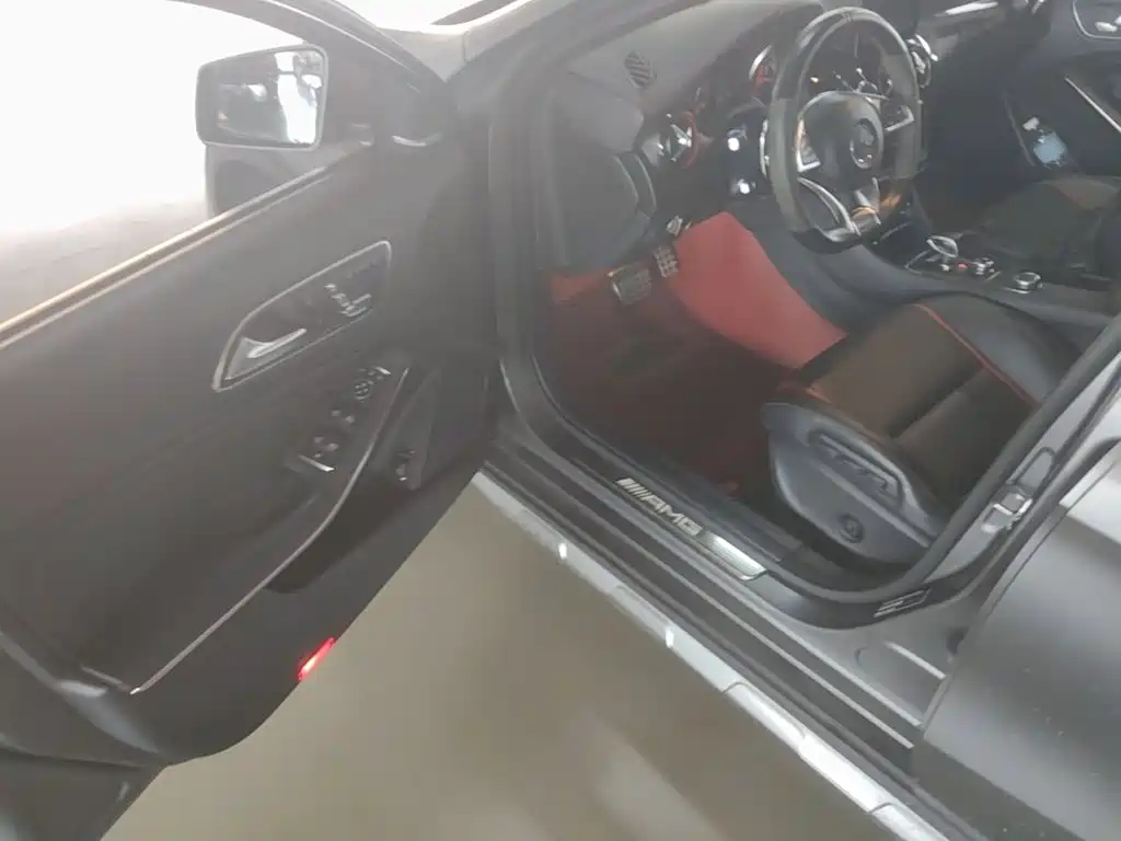 Mercedes-Benz GLA AMG — миниатюра 16