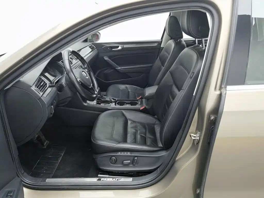 Volkswagen Passat — миниатюра 10