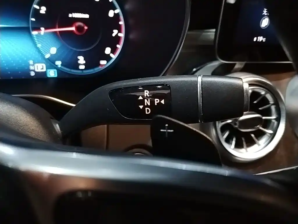 Mercedes-Benz GLC — миниатюра 14